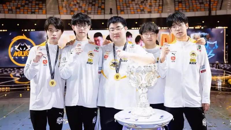 DOTA2国际邀请赛TI是什么级别的赛事，为什么它总被看作电竞天花板